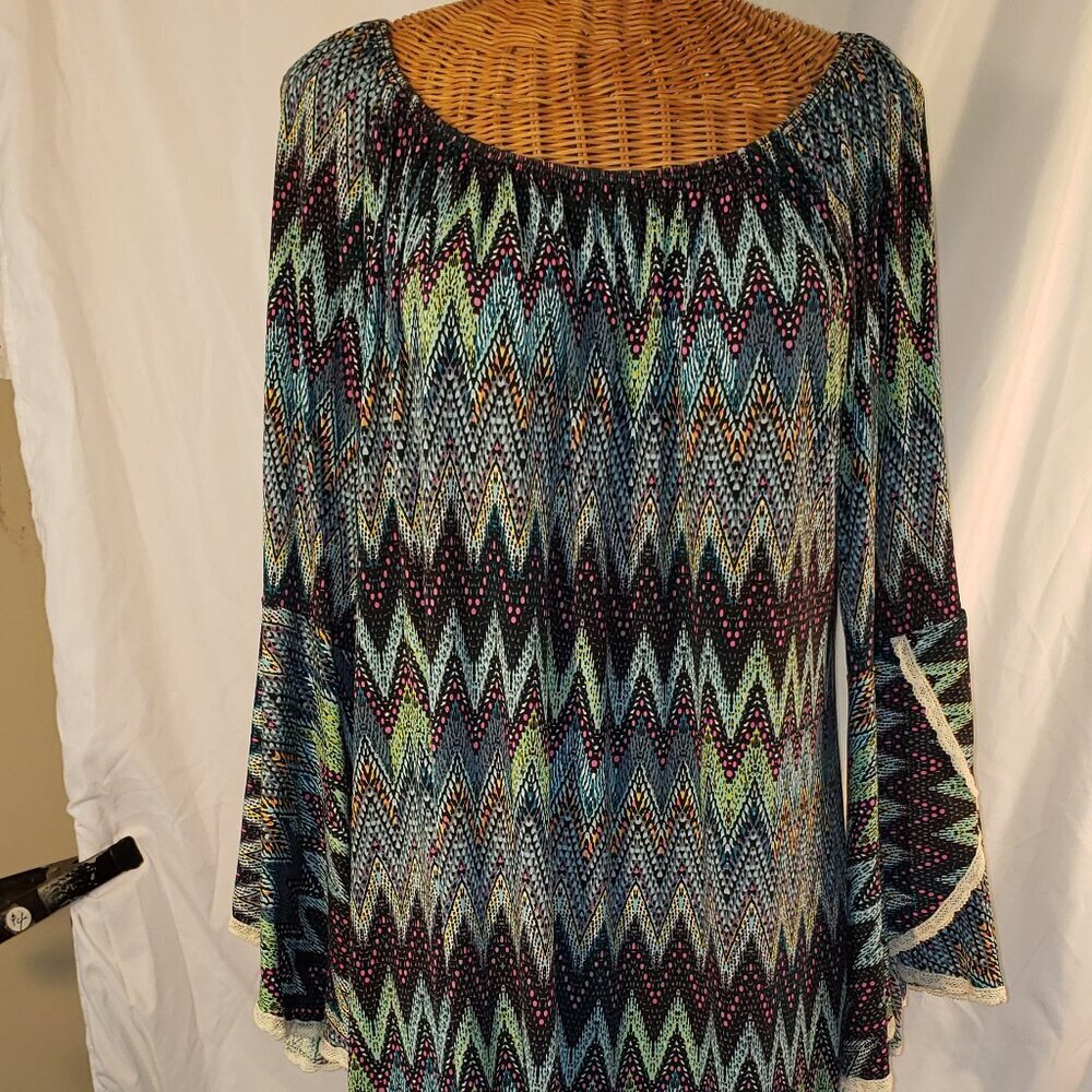 2B Together Women's Black, Blue, and Green Chevron Off the Shoulder Dress - L
